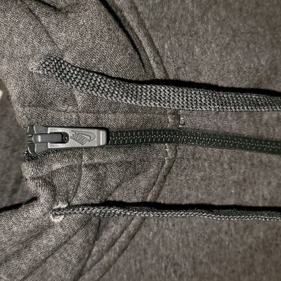 Nike "Just Do It" Full Zip Hoodie - Picture 5 of 8